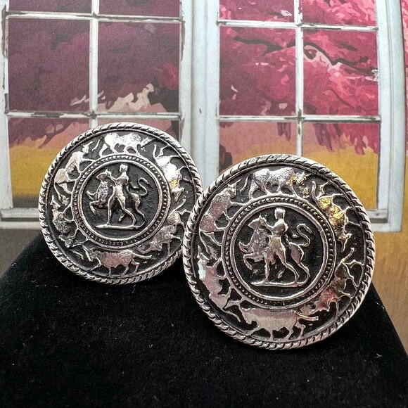 Heracles & The Cretan Bull Cuff Links - Picture 1 of 5